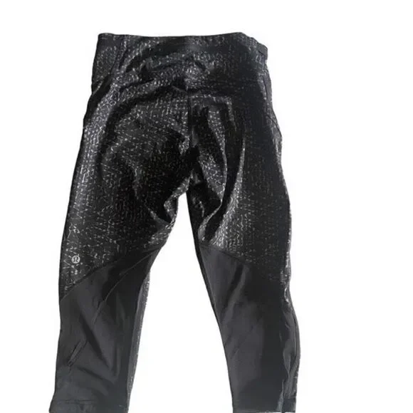 Lululemon Athletica Capri Pant - Picture 2 of 5